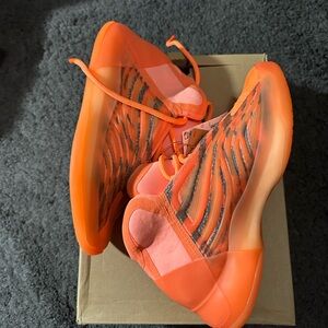 adidas Yeezy Quantum Hi-Res Orange Men's USA size 5 YZY QNTM RARE New GW5308